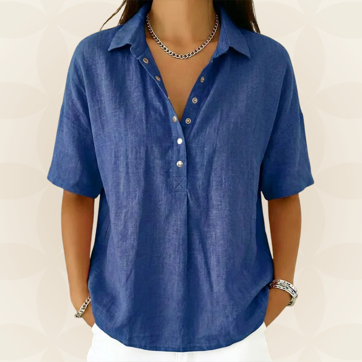 Sonja comfortable collared blouse, side view