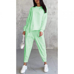 Women's relaxed irregular hem sweatshirt and pants set in light green