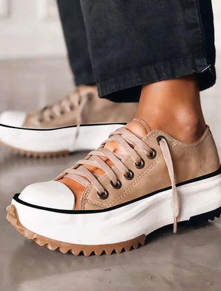 Bettina platform shoes in Brown