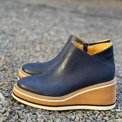Deborah elegant ankle boots - zip closure detail