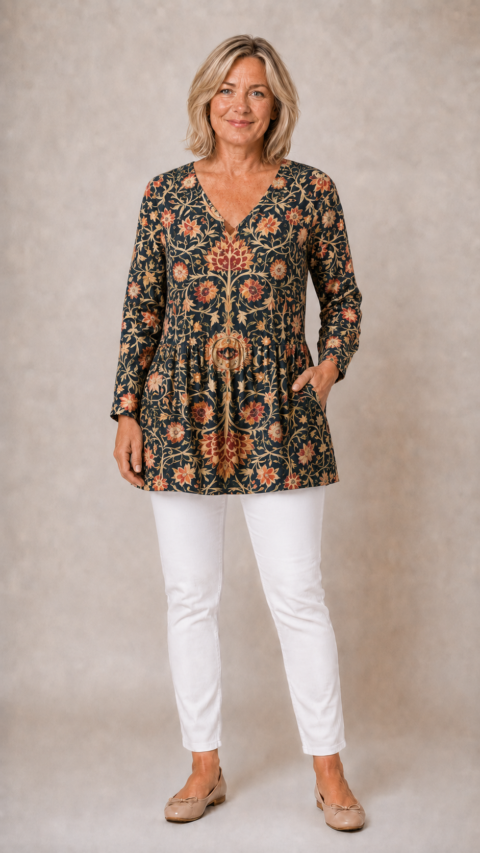 Lilian | Long Blouse with V-Neck