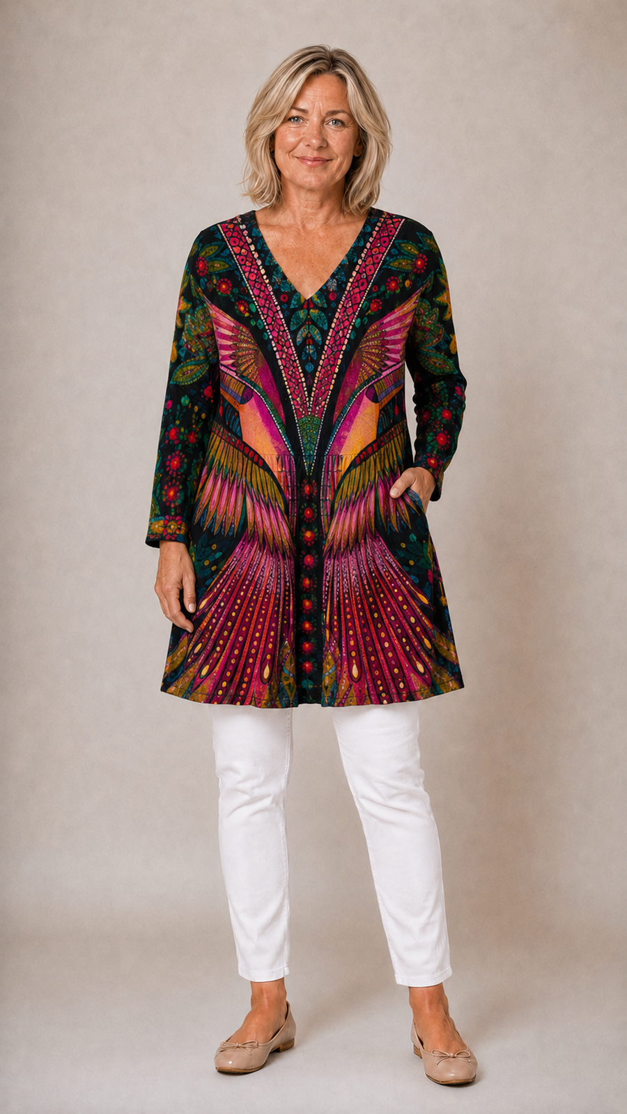 Jayla | Long Blouse with V-Neck