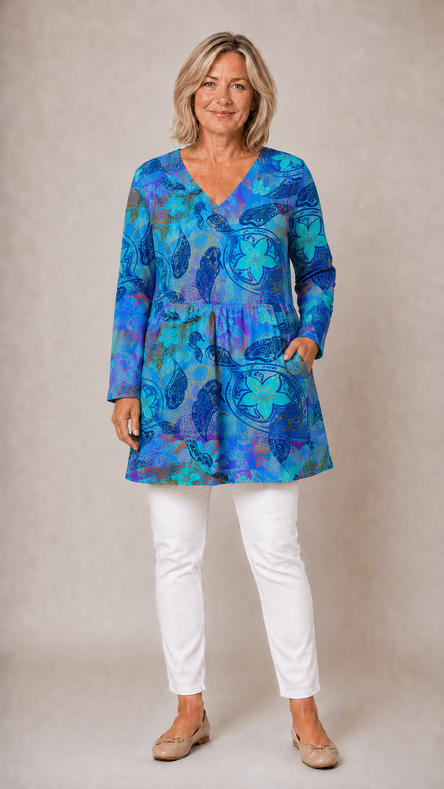 April | Long Blouse with V-Neck