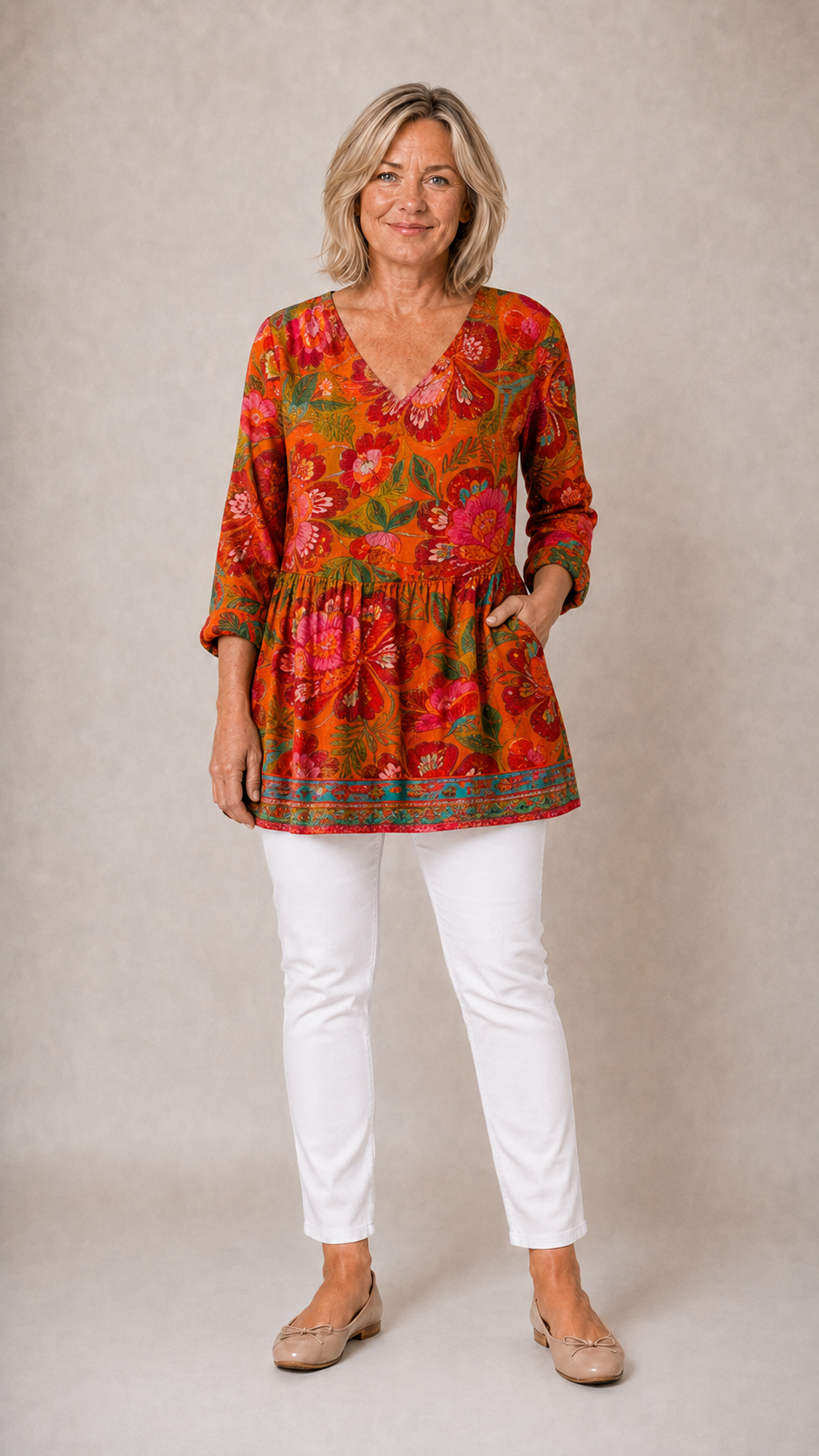 Priscilla | Long Blouse with V-Neck