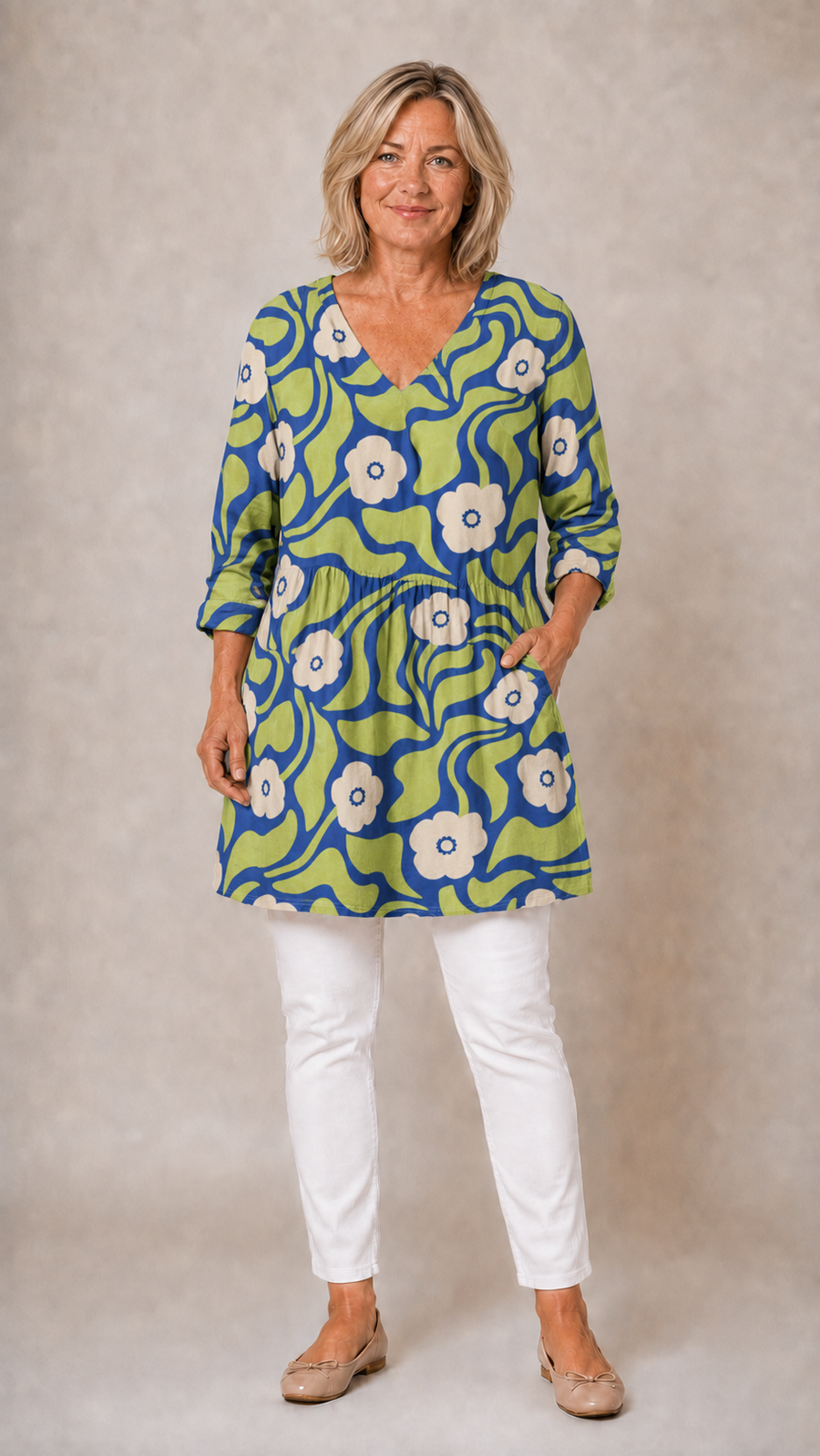 Stephanie | Long Blouse with V-Neck