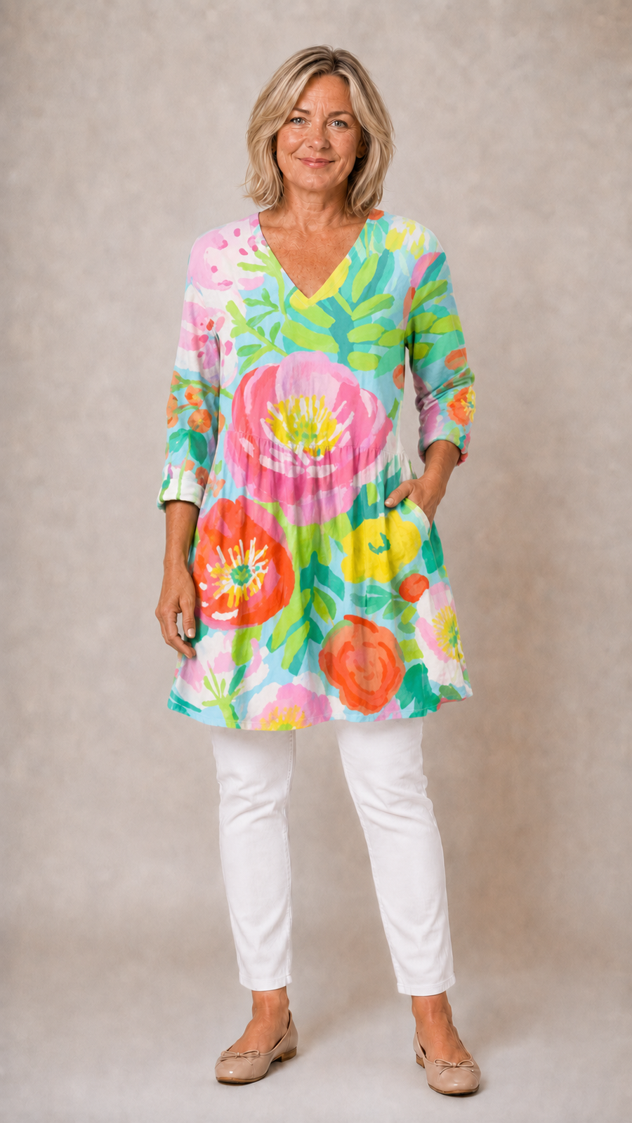 Valerie | Long Blouse with V-Neck