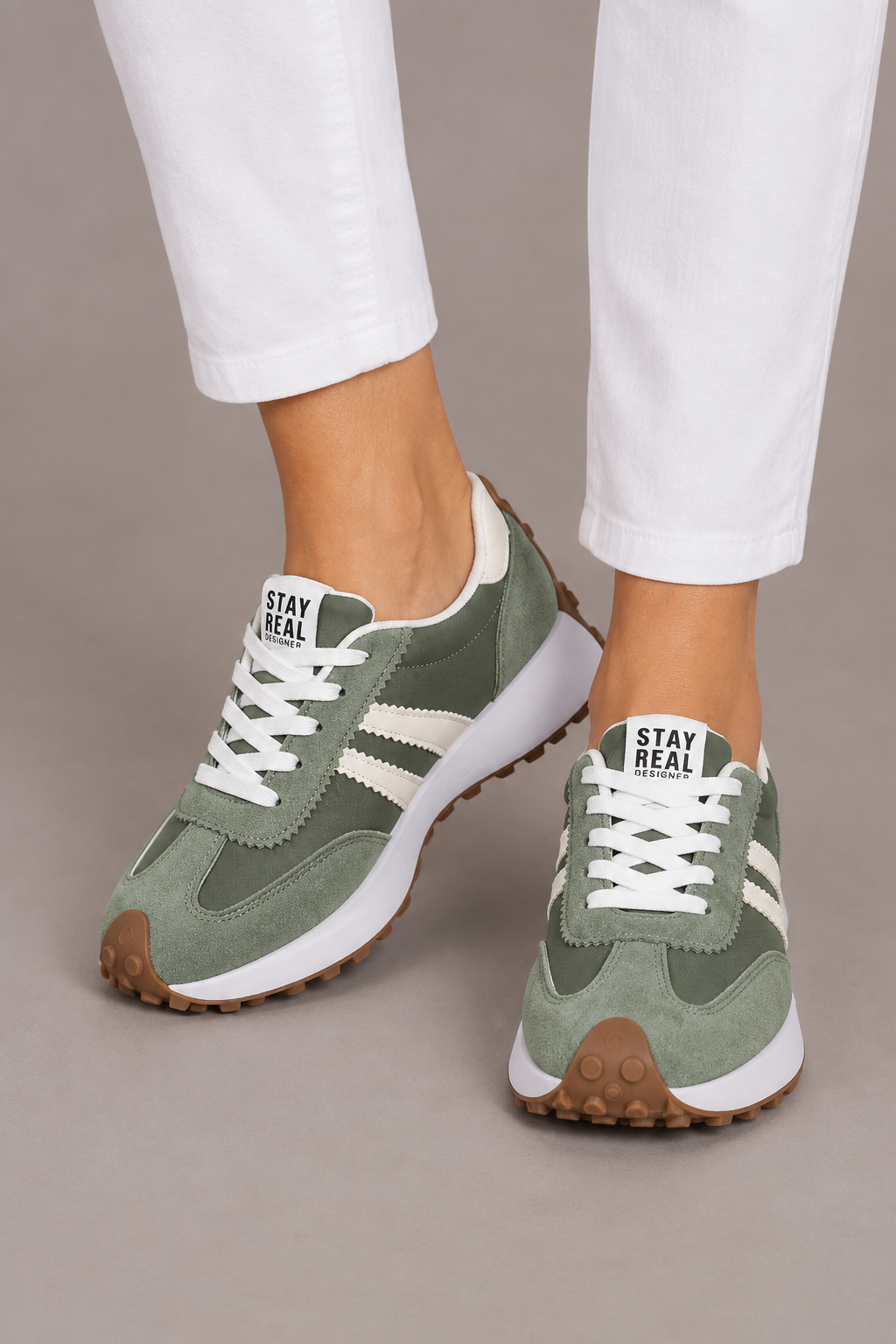 Simone Everyday Comfort Sneakers