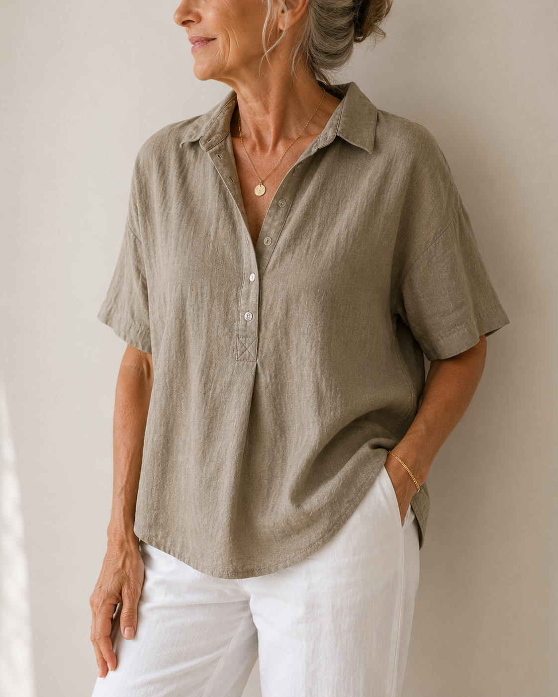 Sonja comfortable collared blouse, lifestyle image