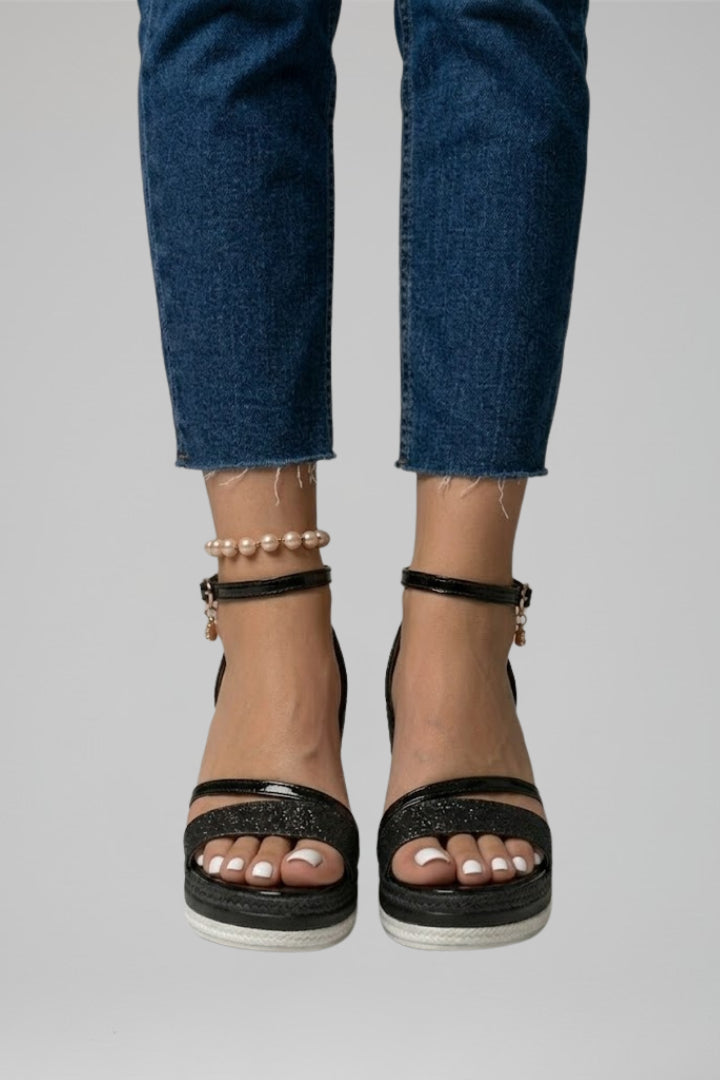 Women's slip-on sandals with a contoured footbed