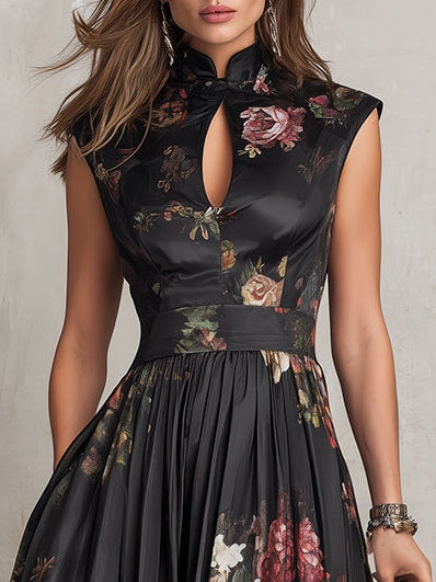 Halima keyhole slim-fit maxi dress in black – detail