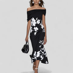 Women's relaxed midi dress with statement print in black
